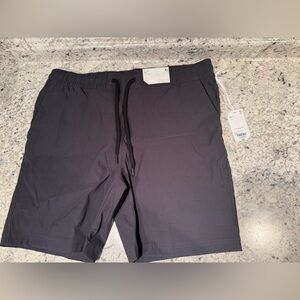 Moisture Wicking Gray Men’s XL Drawstring Shorts